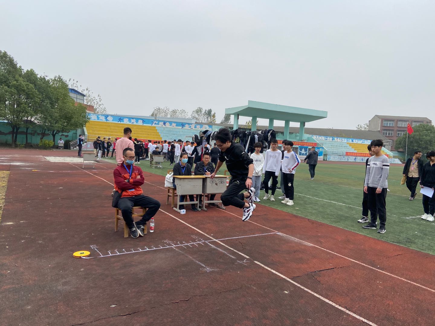 ף����У���Ŀ�ѧҵˮƽ���ԡ�Բ������