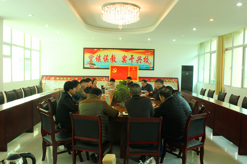 ǧ��ѧУ���»��쵼��Уָ������